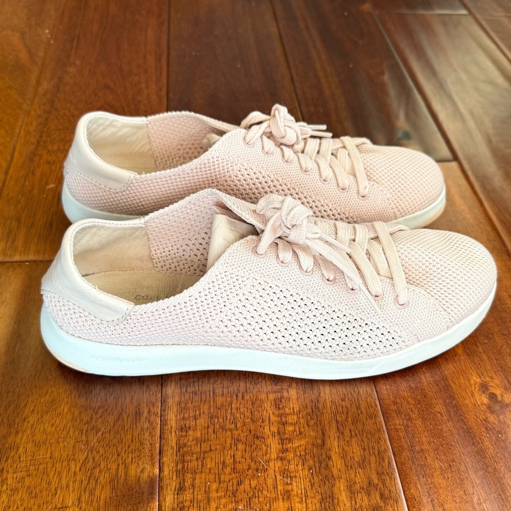 Cole Haan GrandPro women’s 8.5 pink lace-up sneaker mesh shoes